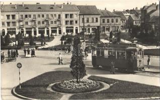 ~1950 Szombathely, tér, villamos, üzletek. Képzőművészeti Alap Kiadóvállalat (fl)