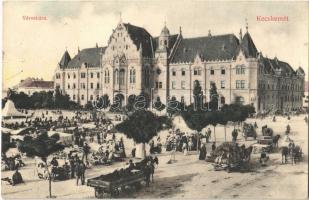 1910 Kecskemét, Városháza, piac, lovaskocsik. Komor Gyula kiadása + ORSOVA-BUDAPEST 178. mozgóposta