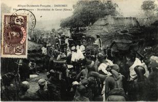 Dahomey, Afrique Occidentale Francaise, Fete des Chasseurs, Distribution de Cawai (Kéton) /Hunters Day, folklore from French West Africa (EK)