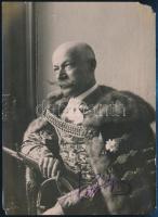 cca 1920 Köllő Ignác (1859-1942) korábbi alispán aláírt fotója, a sarkán kis hiánnyal, a szélén kis szakadással, 17×12 cm