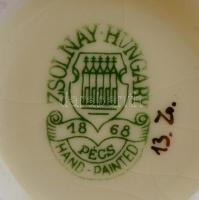 Zsolnay virágmintás porcelán váza, kézzel festett, jelzett, máz alatti repedésekkel, m: 15 cm