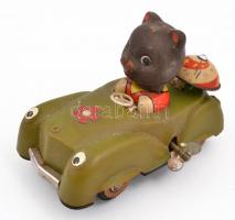 Régi kulcsos lemezjátékok (autó, repülő, madár, stb.) + 4 db működő utazóóra, használt diplomatatásk...