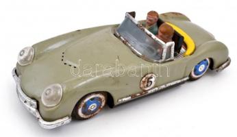 Régi kulcsos lemezjátékok (autó, repülő, madár, stb.) + 4 db működő utazóóra, használt diplomatatásk...