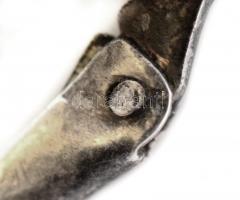 cca 1910 Ezüst(Ag) fülbevalópár, jelzett, 1,5×0,8 cm, laza kapoccsal, bruttó: 1,2 g