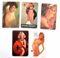 1982-1987 5 db erotikus kártyanaptár, 10x7 cm és 10x6 cm közötti méretben