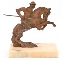 Savall jelzéssel: Lovag, réz, alabástrom talapzaton, m: 15 cm