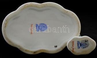 Herendi virág mintás porcelán cigaretta tartó és csikknyomó, kézzel festett, jelzett, apró kopásnyom...