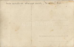 SMS Szigetvár az Osztrák-Magyar Haditengerészet Zenta-osztályú védett cirkálója, matrózok a fedélzet...