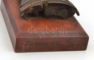 1914 Kurowice feliratos háborús emlék repeszdarab, fa talapzaton, 12,5x9 cm