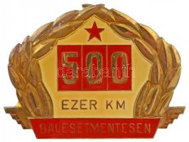 ~1980. "500 ezer kilométer balesetmentesen" kitüntető autójelvény (72x97mm) T:2