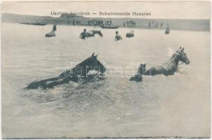 Úsztató huszárok / Schwimmende Husaren / WWI Austro-Hungarian K.u.K. military, hussars crossing the river with horses, swimming (ázott / wet damage)