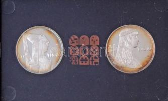 Ausztria 1969. I.Miksa és Burgundiai Mária házassága peremén jelzett ezüst emlékérem eredeti tokban (17,79g, 17,80g/0.900/34mm) T:1- (PP) patina, ujjlenyomat Austria 1969 Wedding of Maximilian I. and Mary of Burgundy hallmarked on edge Ag commemorative medal in original case (17,79g, 17,80g/0.900/34mm) C:AU (PP) patina, fingerprints
