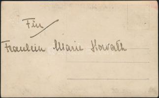 cca 1920 Királyi koronával jelzett fotólap Bulgáriából, egy magyar leánynak címezve, dedikálva, 13,8...