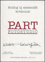 cca 1990 Kleb Attila és Vásárhelyi Dániel fotóművészek által aláírt újévi köszöntő kártya, ráragaszt...