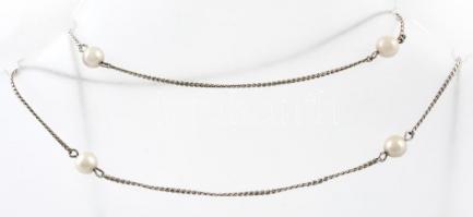 Ezüst(Ag) gyöngyös nyaklánc, jelzett, h: 80 cm, bruttó: 8,2 g
