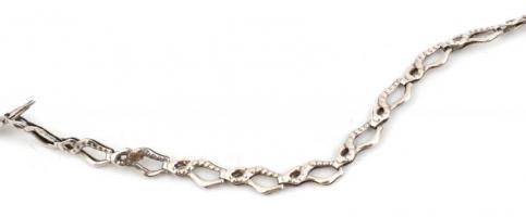 Ezüst(Ag) fantáziamintás áttört nyaklánc, jelzett, h: 44,5 cm, nettó: 4,2 g