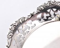 Ezüst(Ag) áttört, kerek tálka, jelzett, d: 10,5 cm, nettó: 44,8 g