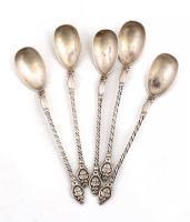 Ezüst(Ag) kiskanál, gyermekfej díszítéssel, jelzett, h: 12,5 cm, nettó: 51,7 g