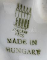 Zsolnay porcelán káposztaleveles nyúl figura, kézzel festett, jelzett, hibátlan, m: 6 cm