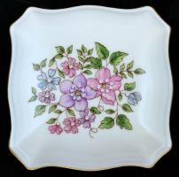 Zsolnay virágmintás porcelán bonbonier, matricás, jelzett, apró kopásnyomokkal, 7,5x7,5x4 cm