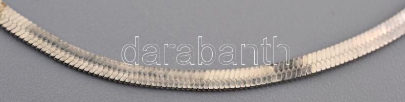 Ezüst(Ag) lapos kígyó nyaklánc, jelzett, h: 38 cm, nettó: 2 g