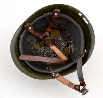 Katonai fém rohamsisak, belül bőr betéttel, jó állapotban, méret: 64-82