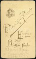cca1890 Családi portré Divald Károly eperjesi műterméből, vizitkártya méretű fotó, 10,5x6,5 cm