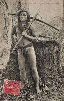 Vietnamese Moi hunter