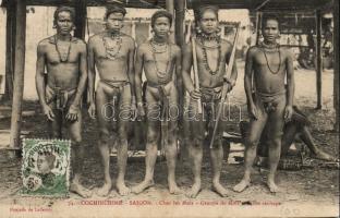 Vietnamese Moi hunters