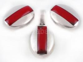 Ezüst(Ag) piros zománccal díszített fülbevalópár, függővel, jelzett, fém sróffal, bruttó: 3,1 g