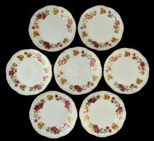 Zsolnay virág mintás süteményes tányérok 7 db Kézzel festett, jelzett, hibátlan. d: 19 cm