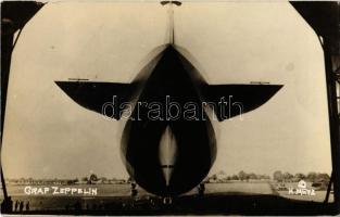 Graf Zeppelin airship. H. Metz photo