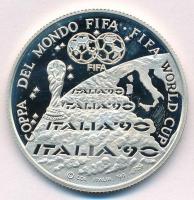 Olaszország 1990. "FIFA Labdarúgó Világbajnokság - Róma" jelzett Ag emlékérem. Szign.: Bog...