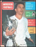 1962 Mirroir du Football 1962. április, n. 28. száma, a címlapon Puskás Ferenccel, francia nyelven, a borítón kis hiánnyal.