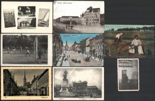 36 db főleg régi magyar és történelmi magyar városképes lap, közte modernek is / 36mainly pre-1945 Hungarian and Historical Hungarian town-view postcards, modern cards also