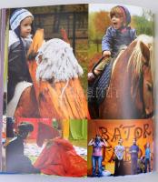 Vegyes könyvtétel, 9 db: 
Simeoni Szekeres Magda: Itáliai ízek, Cseh Mária-Pirchala István: 400 kín...