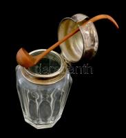 Ezüst (Ag), üveg fűszertartó, fa kanállal. Jelzett, gravírozott. Hibátlan. 12 cm