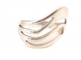 Ezüst(Ag) négyszálas áttört gyűrű, jelzett, méret: 58, nettó: 3,2 g