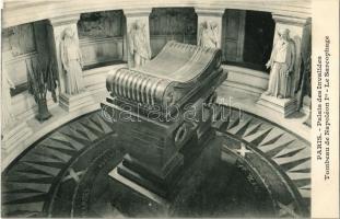 Paris, Palais des Invalides Tombeau de Napoléon 1er - Le sarcophage / tomb of Napoleon