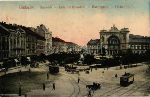 1908 Budapest VII. Keleti pályaudvar, vasútállomás, Baross tér, villamosok, Baross szobor, Hotel Arany Sas szálloda, üzletek. Taussig A. 9242. (Rb)