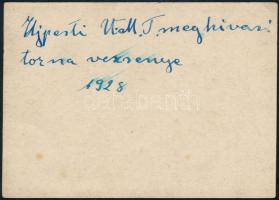 1928 Újpesti V. M. T. meghívásos tornaversenye, hátoldalon feliratozott fotó, 6×9 cm