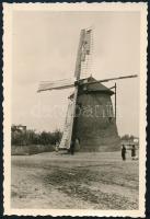 1943 Magyarországi szélmalom, fotó, 9×6 cm / Hungarian windmill