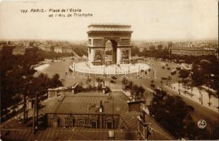 Paris, Place de l'Etoile et l'Arc de Triomphe / Arch of Triumph, trams, automobiles