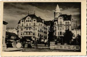 1940 Nagyvárad, Oradea; Sas palota, gyógyszertár, Székely Mauritiu, Róna és Deutsch üzlete / palace, shops, pharmacy. photo