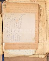 cca 1920-1945 Kb. 100-150 db kézzel írt, háború előtti, döntően süteményes recept füzetben és cetlik...