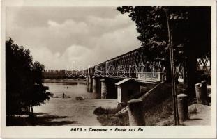 Cremona, Ponte sul Po / bridge, photo