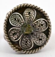 Ezüst(Ag) fülbevalópár, jelzett, d: 1,8 cm, nettó: 3,1 g + bizsu gyűrű