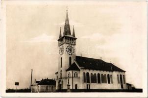 1948 Kelebia, Krisztus királyságáról nevezett Római katolikus plébániatemplom és parókia