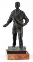 Paukert 1941 és LIL Zukov jelzéssel: Magot vető férfi szobor. Spiáter, márvány talapzaton, m: 32 cm