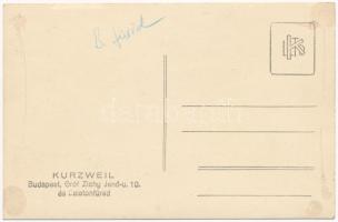 Balatonfüred, Yacht Club műhelye, hajó javítás alatt szerelőkkel, háttérben a fürdőház. Kurzweil pho...